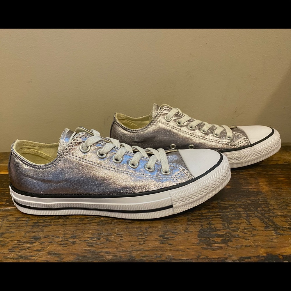 Converse 7 - Picture 3 of 5